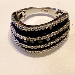 black/silver diamond ring